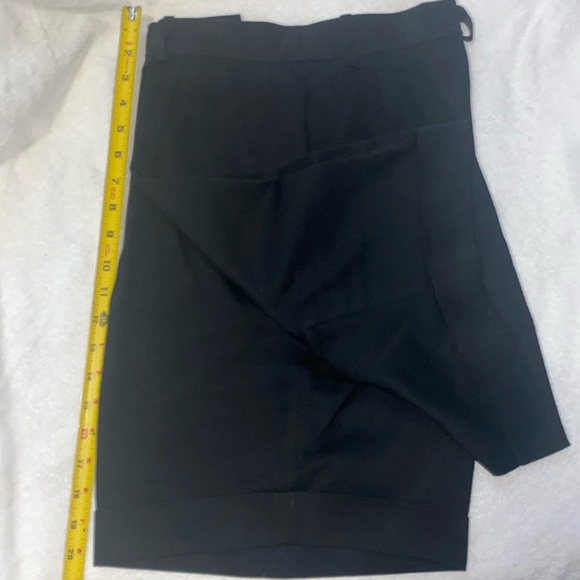 🔥❌‼️SOLD‼️❌ YSL Black Bermuda Dress Shorts 🔥 - Picture 5 of 6